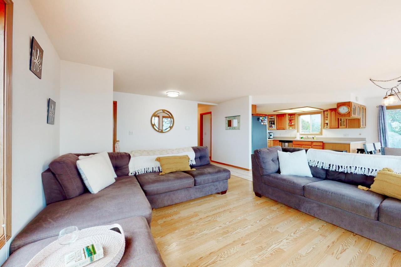 Camano Waterfront Delight Villa Bagian luar foto