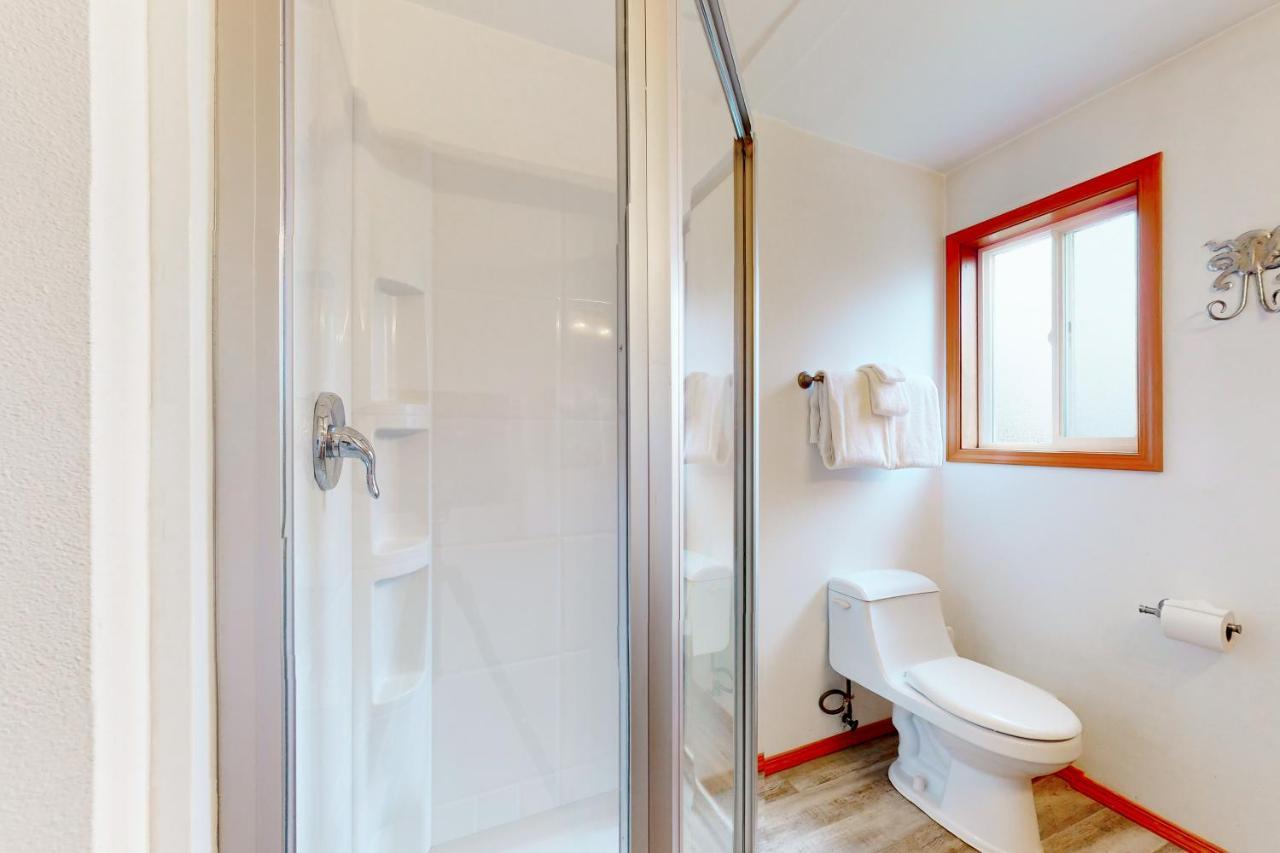 Camano Waterfront Delight Villa Bagian luar foto