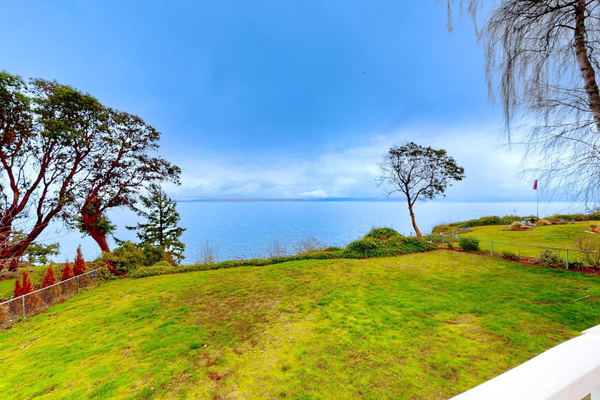 Camano Waterfront Delight Villa Bagian luar foto